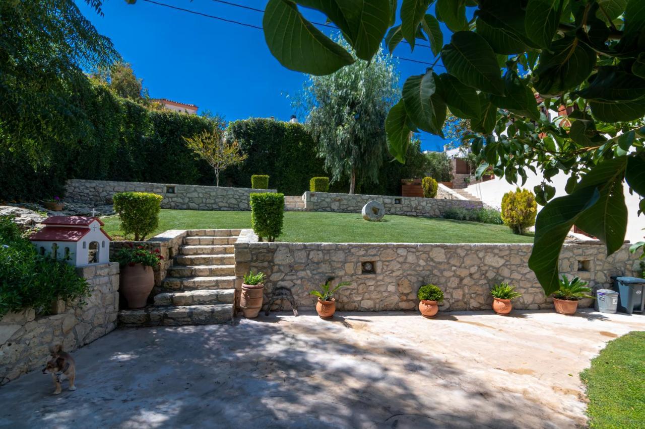 Alia Stone Villa-Ideal For Families-Heated Pool Nohia المظهر الخارجي الصورة