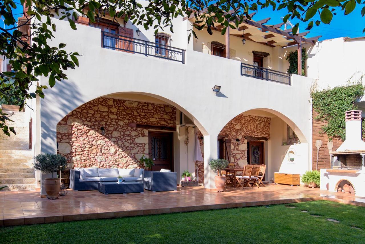 Alia Stone Villa-Ideal For Families-Heated Pool Nohia المظهر الخارجي الصورة