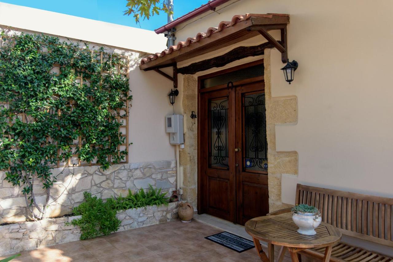 Alia Stone Villa-Ideal For Families-Heated Pool Nohia المظهر الخارجي الصورة